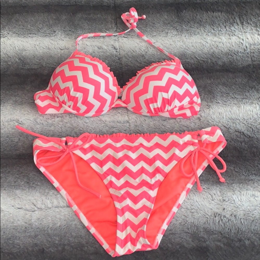 Bathing suit